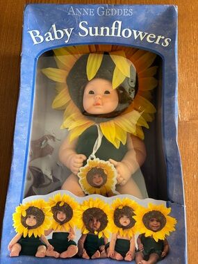 Anne Geddes Baby Sunflowers Doll - Yellow Green